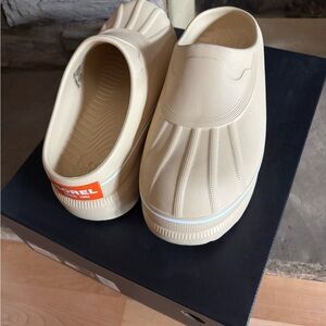 CARIBOU™ Women's Clog